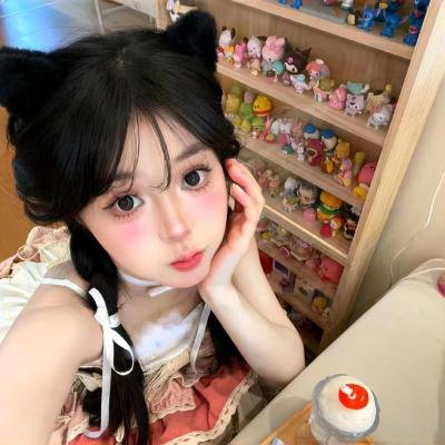 隔楼女孩：我们之间的层距
